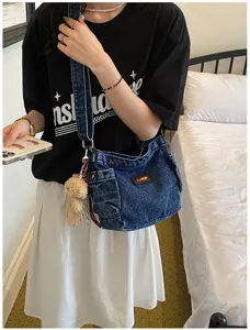 Casual τσάντα χιαστί από denim με χαριτωμένο αρκouδάκι, καθημερινή τσάντα ώμου γυναικεία.