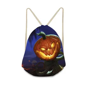 Halloween cartoon bedrukte polyester trekkoord rugzak voor buiten sport en dagelijkse opslag.