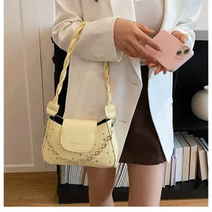 Borsa a tracolla con catena gialla retro sotto il braccio elegante in pelle PU casual borsa