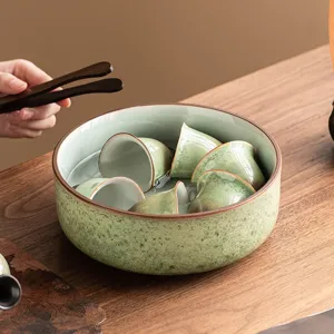 Keramische thee wasbak schaal met kopjes set voor traditionele Chinese thee ceremonie.