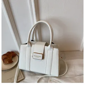 Sac à bandoulière élégant pour femme sac porté épaule minimaliste design tendance chic