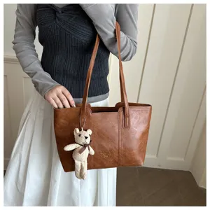 Borsa a tracolla tote rétro capiente da donna elegante borsa casual per lavoro quotidiano.