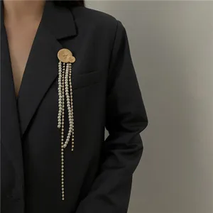 Spilla Retro in Lega Strass Perla Artificiale Nappa Elegante Foglia Uccello Piuma Spilla Per Donne Gioielli di Moda