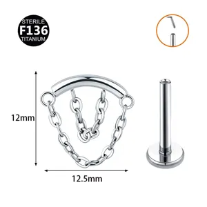 F136 Titan Piercing Kettenanhänger Detailansicht mit genauen Massangaben und Struktur.