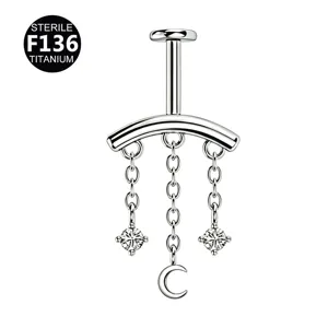 Titanium Labret Piercing mit Anhänger Kette und Mond Zirkonia für Körper Schmuck Design.