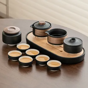 Servizio da Tè Kung Fu in Ceramica Minimalista Teiera Tazze Barattolo Collezione Regalo Elegante Porcellana Zen