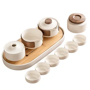 Set da tè kung fu in ceramica con vassoio in legno, elegante set regalo per la casa.