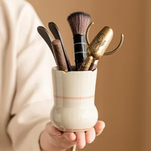 Handbemaltes Doppellinien Chinesisches Kung Fu Teezeremonie Zubehör Set Keramik Teegeschirr Halter Mit Holz Messing Werkzeugen