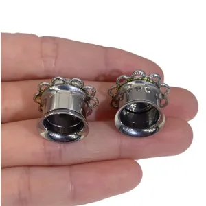 Ανοξείδωτο βύσμα αυτιού piercing σώματος διαστολέας με διακοσμητικό λουλουδένιο άκρο