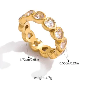 Anello fedina cuore in acciaio inossidabile dorato zircone gioielli donna dettaglio