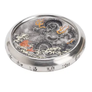 Support de couvercle de thé en argent 999 tapis de thé avec design de dragon d'encre.