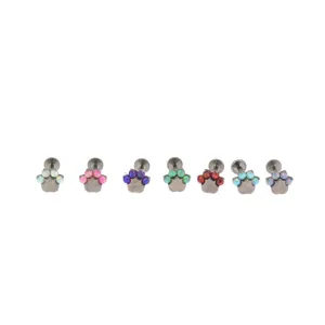 G23 Titan niedliche Katzenpfote Labret Piercing Schmuck mit bunten Opalen Detailansicht