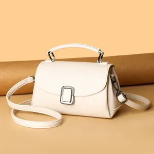 Damen PU Leder Umhängetasche schicke elegante Handtasche für Alltag und Arbeit stilvoller Shopper