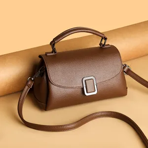 Retro PU Leder Umhängetasche für Damen, elegante Henkeltasche für Arbeit und Freizeit.