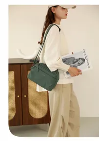Borsa a tracolla casual in tessuto per donna, borsa giornaliera versatile con tasche.