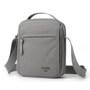 Men's casual oxford cloth shoulder crossbody bag, versatile daily commuter handbag for men.