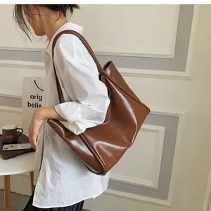 Grosse weiche Leder Tote Bag fuer Damen, stilvolle Schultertasche fuer Alltag, Arbeit und Schule.