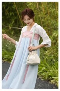 New Chinese style embroidered women's bag, casual versatile bucket bag for commute.