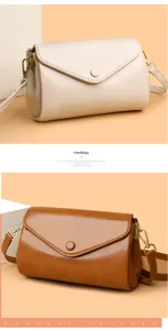 Women PU leather crossbody bag chic retro handbag casual commute shoulder bag detail