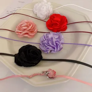 Collier ras de cou fleur de rose en tissu ensemble elegante ruban bijoux clavicule mode