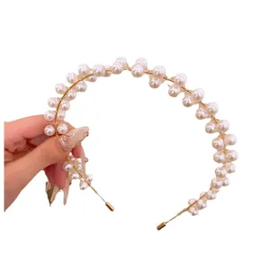 Cerchietto per capelli con perle eleganti filo dorato, dolce accessorio vintage.