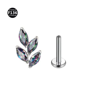 Titanium Innengewinde Labret Stecker mit bunter Zirkonia Blatt Cluster Piercing.