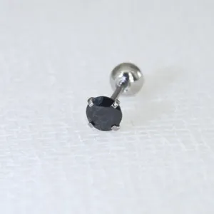 Detailansicht des schwarzen Zirkon-Piercing-Stifts, Edelstahl-Gewinde-Hantel Nahaufnahme.