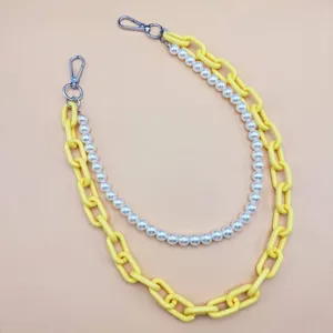 Chaine de pantalon perle acrylique jaune accessoire de taille tendance detail vue