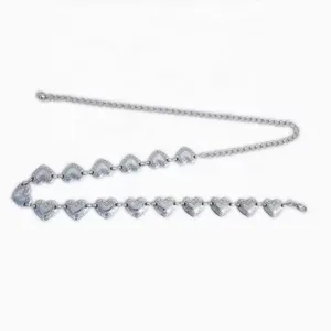 Silberne Metall Herz Taillenkette Detail, verstellbare sexy Bodychain für Damen und Frauen.