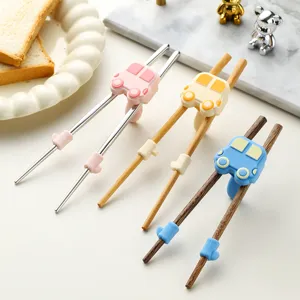 Baguettes d'Apprentissage en Silicone pour Enfants Dessin Animé Voiture Animal Baguettes Antidérapantes pour Bébé Tableware