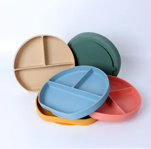 Set d'assiettes à ventouse divisées en silicone pour bébé, vaisselle mignonne pour tout-petits.