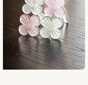 Frosted glass plum flower tea needle rest set, retro kung fu tea set accessory decor.