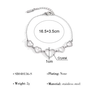 Stainless steel heart pendant jewelry detail showing size and material specifications clearly.