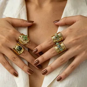French vintage wide green stone open ring set, elegant retro jewelry for women daily wear.
