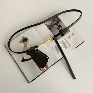 Ceinture fine femme noire en cuir avec boucle en métal doré torsadé élégant accessoire de robe