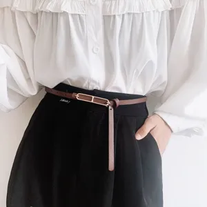 Γυναικεία λεπτή δερμάτινη ζώνη casual μόδα κομψή μεταλλική αγκάτρα μινιμαλιστική.