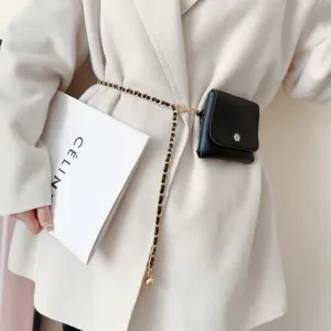 Trendy woven chain waist belt with small pouch women chic designer fashion accessory.