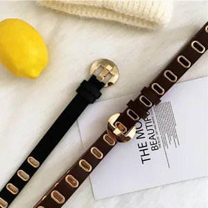 Ensemble de ceintures en cuir décontractées pour femmes avec boucle ardillon ronde et œillets.