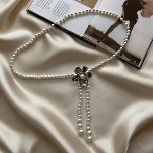 Chaîne de taille en perles pour femmes élégante ceinture pompon accessoire de mode