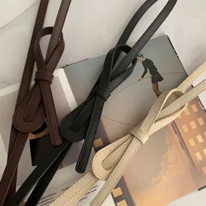 Ceinture fine minimaliste en cuir PU pour femme élégante lanière de taille pour robe