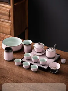 Elegantes Keramik Kung Fu Teeset mit pinker Farbverlaufsglasur, ideal für Büro und Wohnzimmer.