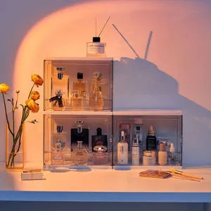 Scatola porta profumo in acrilico trasparente da scrivania, espositore cosmetico antipolvere a strati.