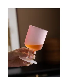 Calice in vetro smerigliato rosa ciliegio bicchiere da vino per cocktail eleganti