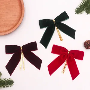 Lazos de terciopelo navideños con alambre dorado para regalos y decoracion de arbol.