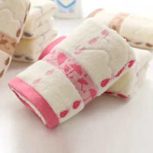 Soft cotton thickened jacquard face towel with cute pink umbrella pattern for daily use