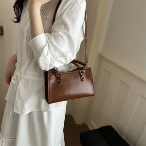 Retro solid color small square bag women PU leather shoulder messenger casual handbag.