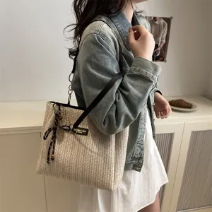 Casual straw woven shoulder tote bag, stylish summer beach vacation handbag for women.