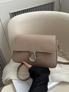 Chic retro minimalist crossbody shoulder bag for women elegant daily fashion accessory