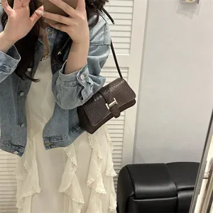 Bolso de hombro marrón con diseño de serpiente para mujer elegante bolso bandolera de moda