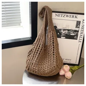 Καφέ πλεκτή τσάντα ώμου με κενό casual υφαντή slouchy tote τσάντα αξεσουάρ μόδας.